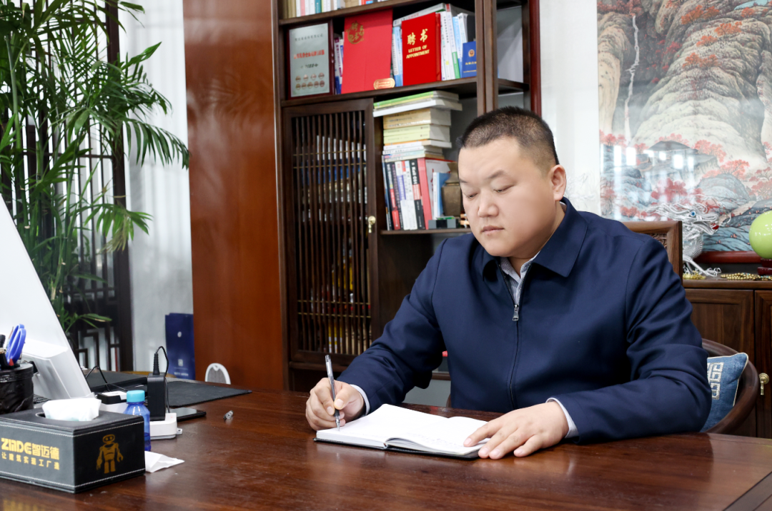 喜报！智迈德董事长张兆瑞荣登“2023潍坊民营企业家百名‘敢创先锋’”榜单
